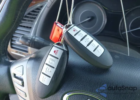 2016 Infiniti Qx80 Limited z USA, uszkodzony, nr VIN JN8AZ2NE2G9127157